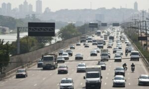 Rodovias concedidas devem receber quase 3 milhões de veículos durante o feriado prolongado de Finados